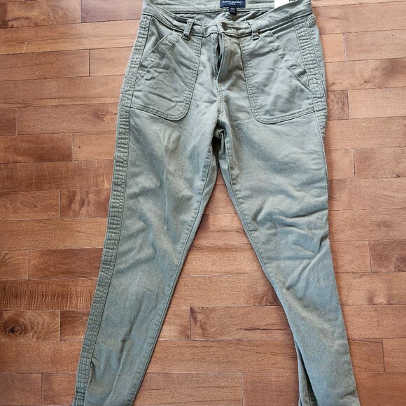 Banana Republic chinos - Picture 2 of 3